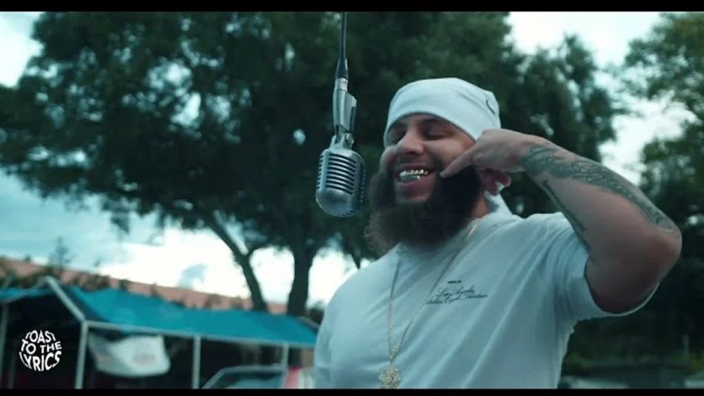 BIGG POOCH “PINE BOX” mic performance, intense street visuals